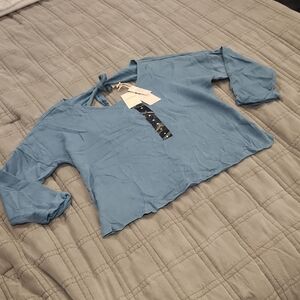 Lucky Brand Sky Blue Long Sleeve Tee With Open Back Size M, New With Tags!